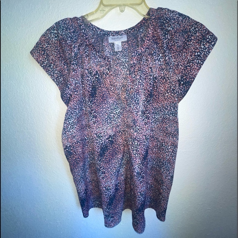 🌻Motherhood Maternity Blouse. Size Large